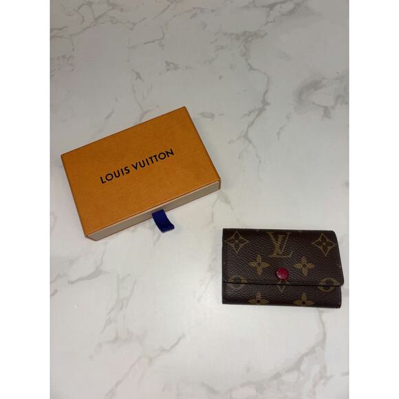 Louis Vuitton Monogram Key Holder - Good Condition - Picture 1 of 4